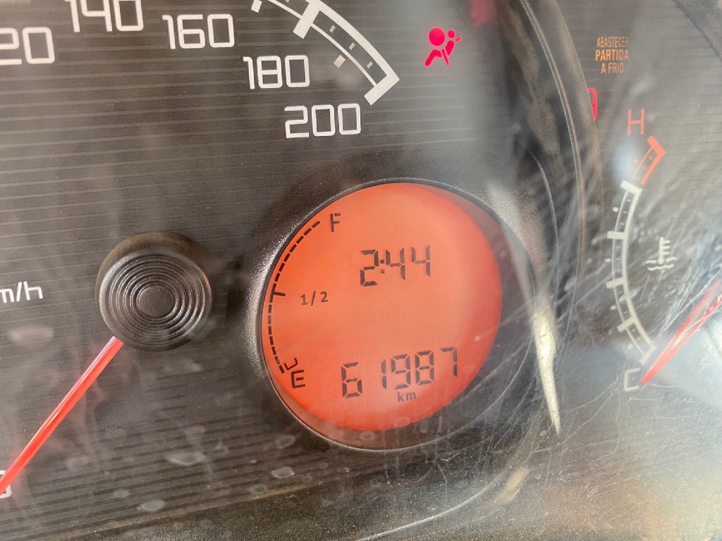 FIAT STRADA 1.4 MPI HARD WORKING CS 8V FLEX 2P MANUAL FIAT STRADA 1.4 MPI HARD WORKING CS 8V FLEX 2P MANUAL