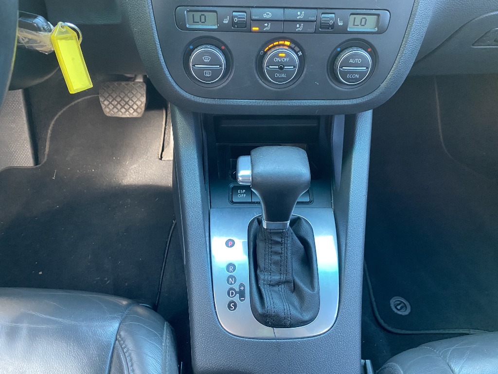 VOLKSWAGEN JETTA 2.5 I 20V 150CV GASOLINA 4P TIPTRONIC VOLKSWAGEN JETTA 2.5 I 20V 150CV GASOLINA 4P TIPTRONIC