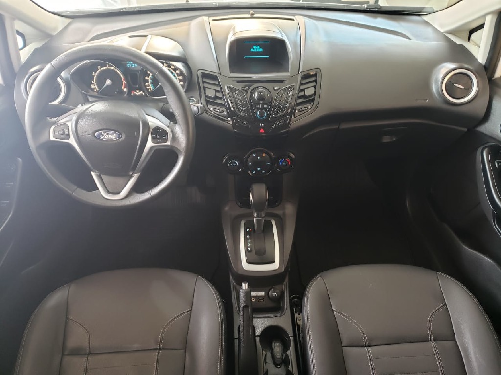FORD FIESTA 1.6 TITANIUM HATCH 16V FLEX 4P POWERSHIFT FORD FIESTA 1.6 TITANIUM HATCH 16V FLEX 4P POWERSHIFT