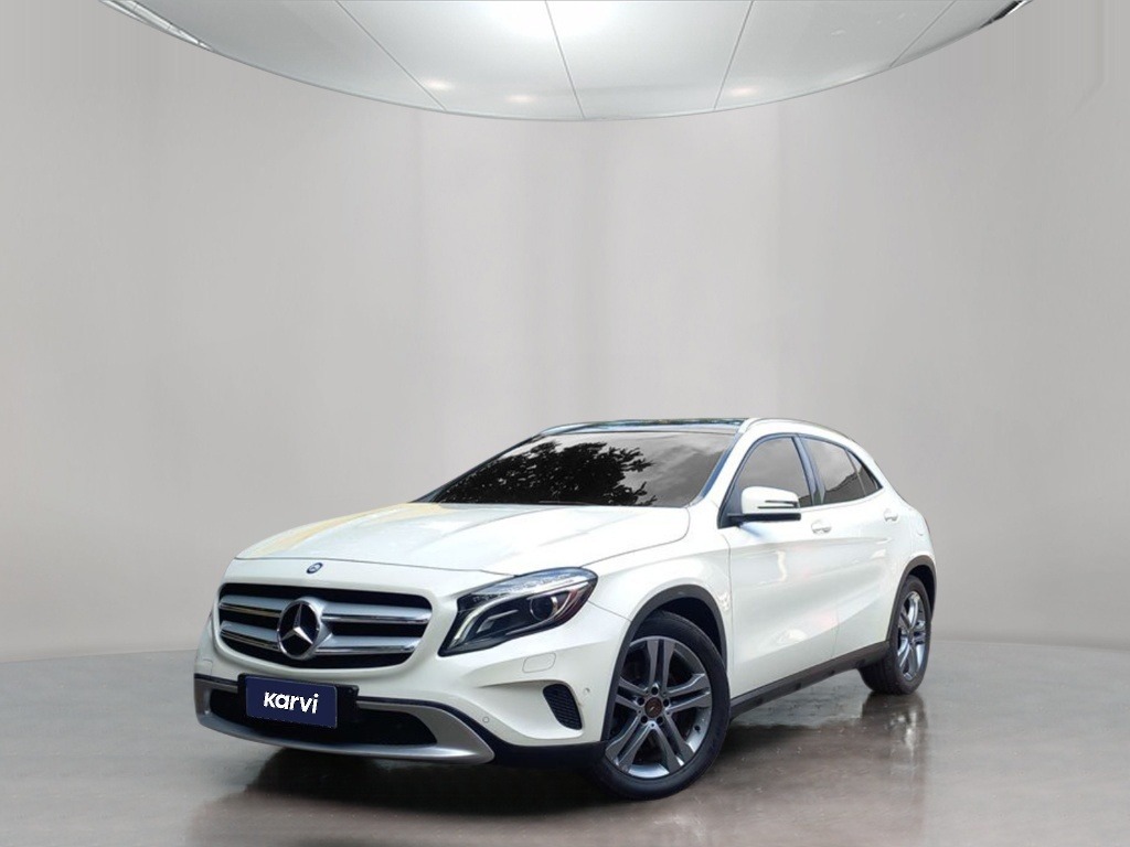 Carros seminovos MERCEDES-BENZ GLA 250 2.0 16V TURBO GASOLINA SPORT 4P AUTOMATICO