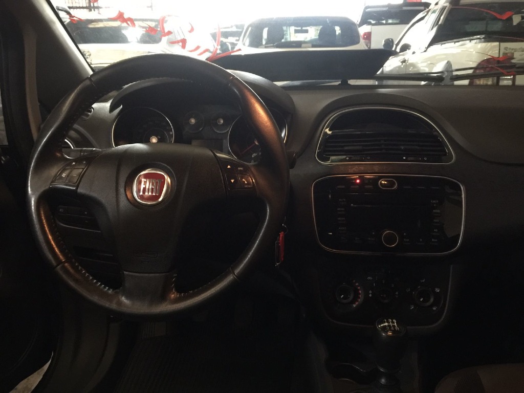 FIAT PUNTO 1.4 ATTRACTIVE 8V FLEX 4P MANUAL FIAT PUNTO 1.4 ATTRACTIVE 8V FLEX 4P MANUAL