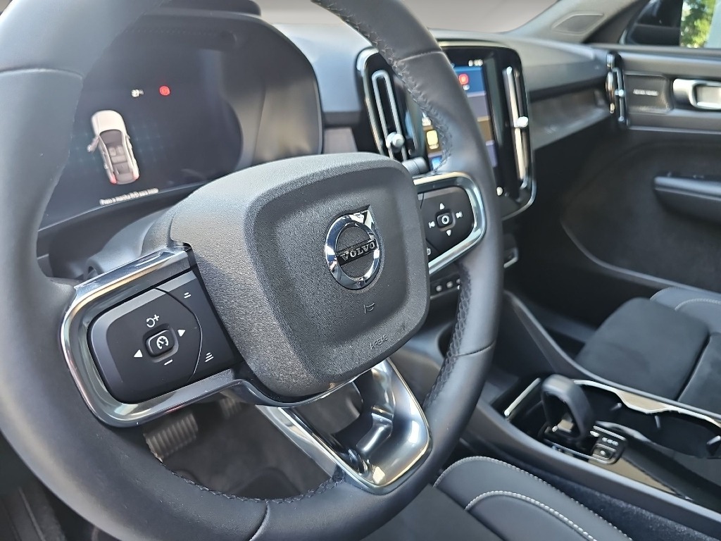 volvo C40 P8 RECHARGE TWIN ELECTRIC ULTIMATE AWD 2024