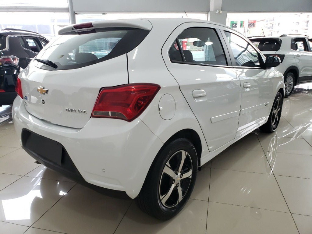 CHEVROLET ONIX 1.4 MPFI LTZ 8V FLEX 4P MANUAL CHEVROLET ONIX 1.4 MPFI LTZ 8V FLEX 4P MANUAL