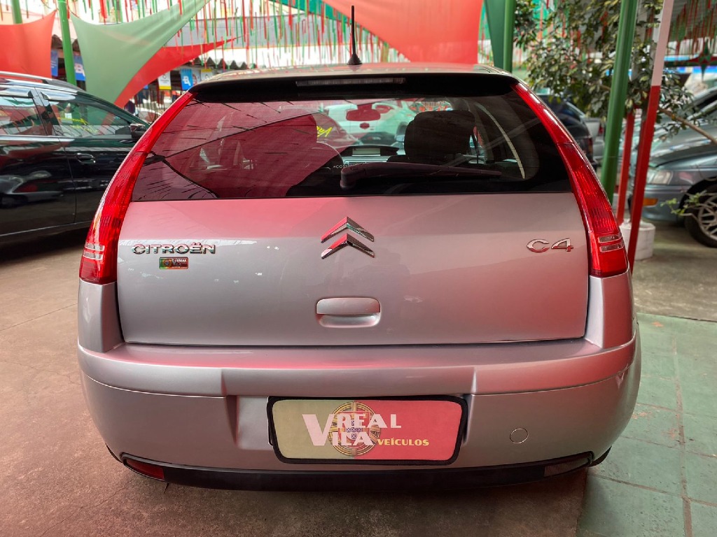 CITROEN C4 2.0 GLX 16V FLEX 4P AUTOMATICO CITROEN C4 2.0 GLX 16V FLEX 4P AUTOMATICO