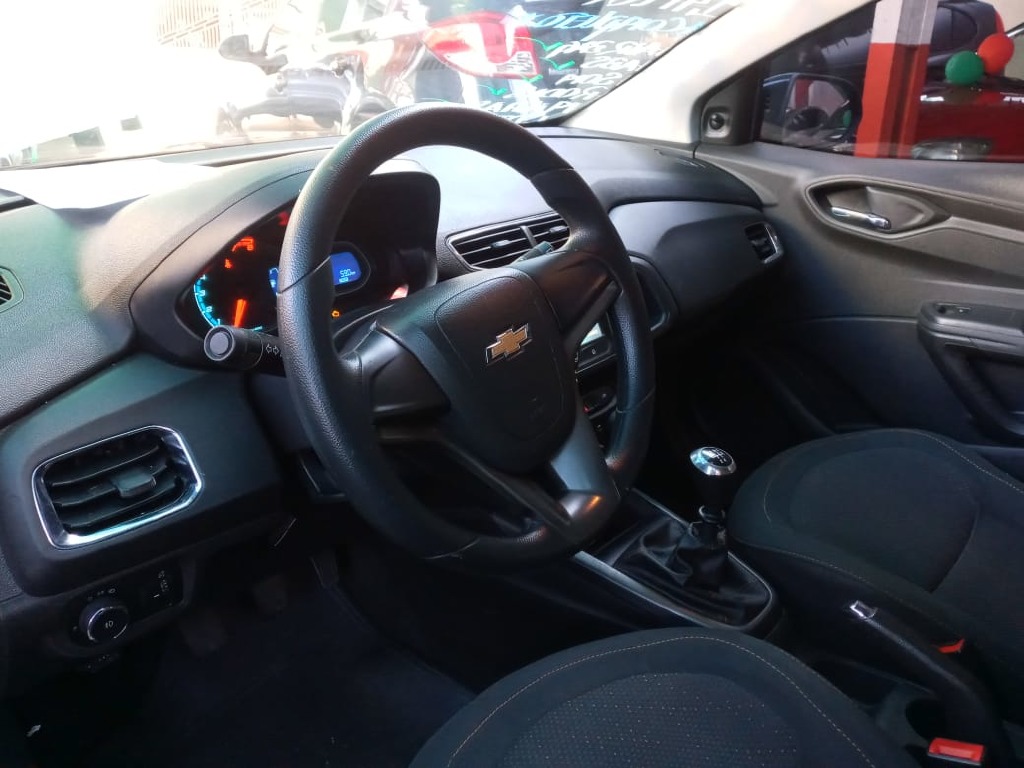 CHEVROLET ONIX 1.4 MPFI LT 8V FLEX 4P MANUAL CHEVROLET ONIX 1.4 MPFI LT 8V FLEX 4P MANUAL