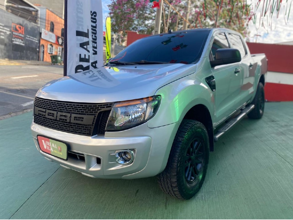 FORD RANGER 2.2 XL 4X4 CD 16V DIESEL 4P MANUAL FORD RANGER 2.2 XL 4X4 CD 16V DIESEL 4P MANUAL