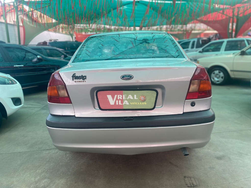 FORD FIESTA 1.0 MPI STREET SEDAN 8V GASOLINA 4P MANUAL FORD FIESTA 1.0 MPI STREET SEDAN 8V GASOLINA 4P MANUAL