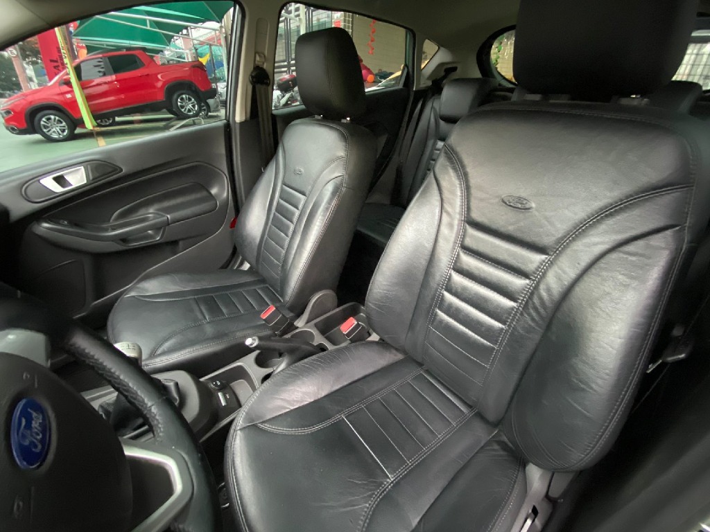 FORD FIESTA 1.6 SE HATCH 16V FLEX 4P MANUAL FORD FIESTA 1.6 SE HATCH 16V FLEX 4P MANUAL