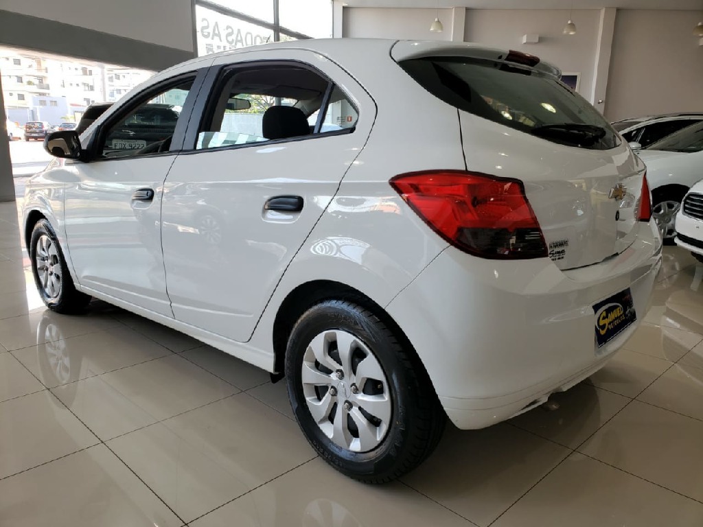 CHEVROLET ONIX 1.0 MPFI JOY 8V FLEX 4P MANUAL CHEVROLET ONIX 1.0 MPFI JOY 8V FLEX 4P MANUAL