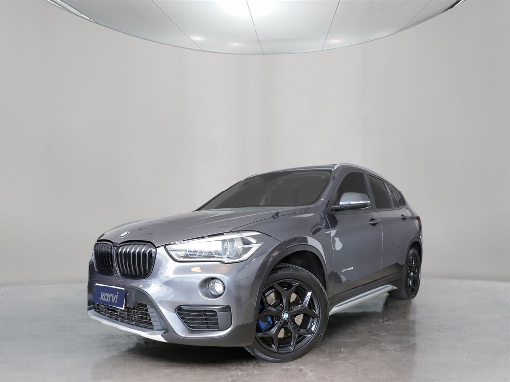 Carros seminovos BMW X1 2.0 16V TURBO ACTIVEFLEX SDRIVE20I 4P AUTOMATICO