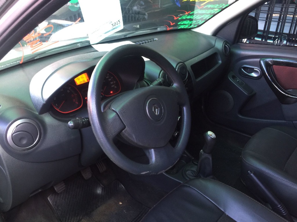 RENAULT SANDERO 1.6 STEPWAY 16V FLEX 4P MANUAL RENAULT SANDERO 1.6 STEPWAY 16V FLEX 4P MANUAL