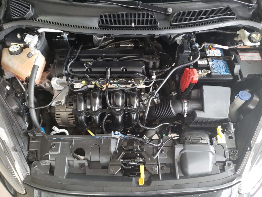 FORD FIESTA 1.5 SE HATCH 16V FLEX 4P MANUAL FORD FIESTA 1.5 SE HATCH 16V FLEX 4P MANUAL