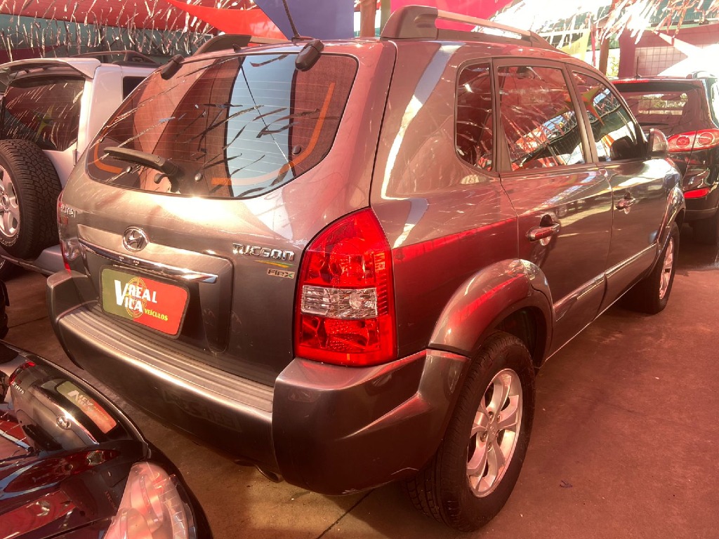 HYUNDAI TUCSON 2.0 MPFI GLS 16V 143CV 2WD FLEX 4P AUTOMATICO HYUNDAI TUCSON 2.0 MPFI GLS 16V 143CV 2WD FLEX 4P AUTOMATICO