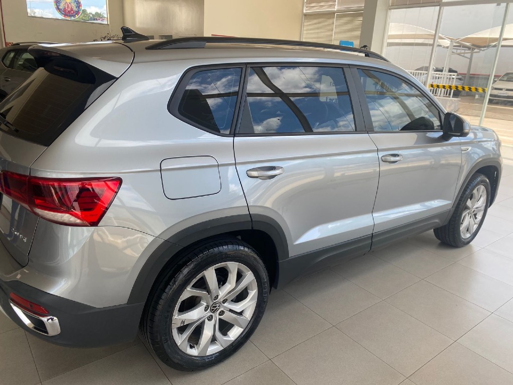 volkswagen TAOS 1.4 250 TSI TOTAL FLEX COMFORTLINE AUTOMÁTICO 20222