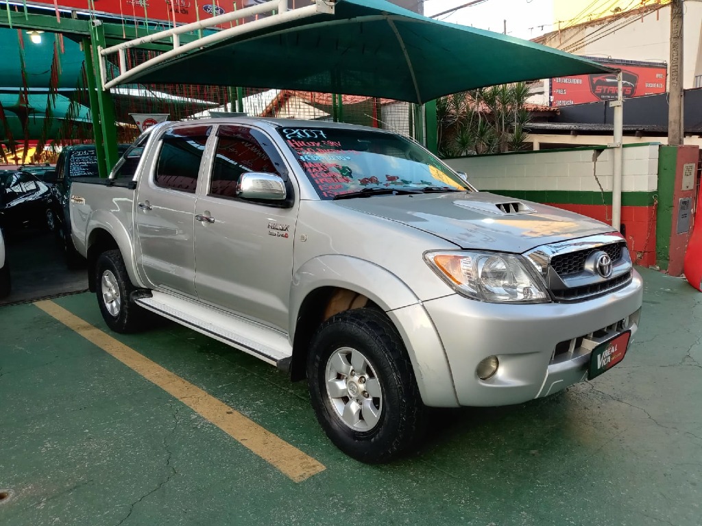 TOYOTA HILUX 3.0 SRV 4X4 CD 16V TURBO INTERCOOLER DIESEL 4P MANUAL TOYOTA HILUX 3.0 SRV 4X4 CD 16V TURBO INTERCOOLER DIESEL 4P MANUAL