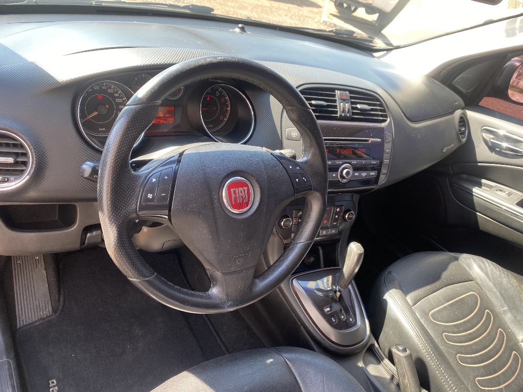FIAT BRAVO 1.8 ABSOLUTE 16V FLEX 4P AUTOMATIZADO FIAT BRAVO 1.8 ABSOLUTE 16V FLEX 4P AUTOMATIZADO