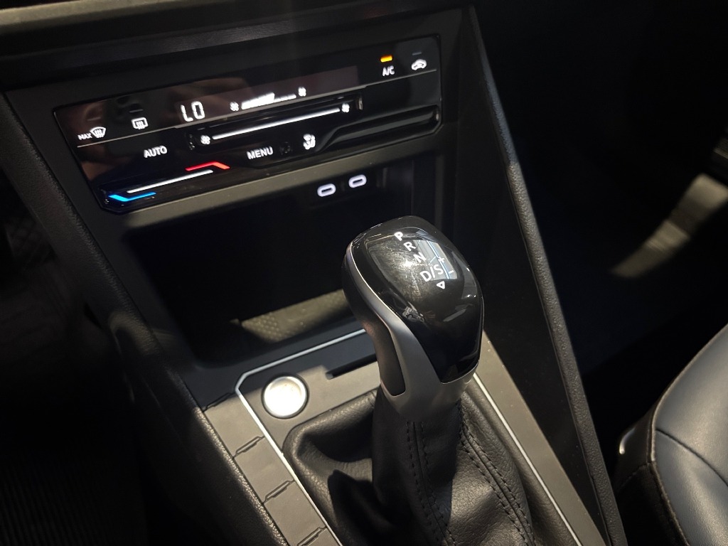 volkswagen NIVUS 1.0 200 TSI TOTAL FLEX HIGHLINE AUTOMÁTICO 202511