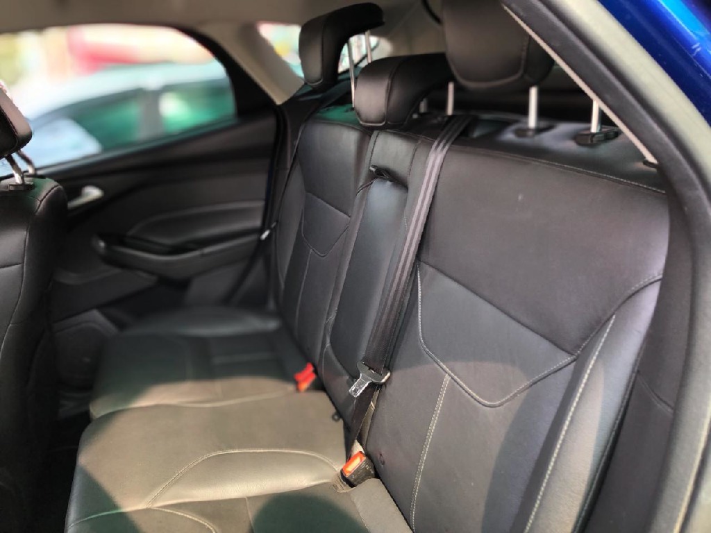 FORD FOCUS 2.0 TITANIUM 16V FLEX 4P POWERSHIFT FORD FOCUS 2.0 TITANIUM 16V FLEX 4P POWERSHIFT