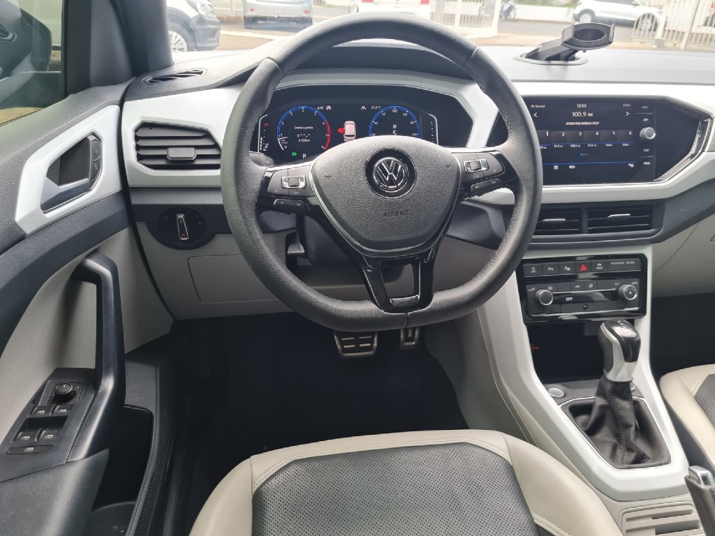 VOLKSWAGEN T-CROSS 1.4 250 TSI TOTAL FLEX HIGHLINE AUTOMATICO VOLKSWAGEN T-CROSS 1.4 250 TSI TOTAL FLEX HIGHLINE AUTOMATICO