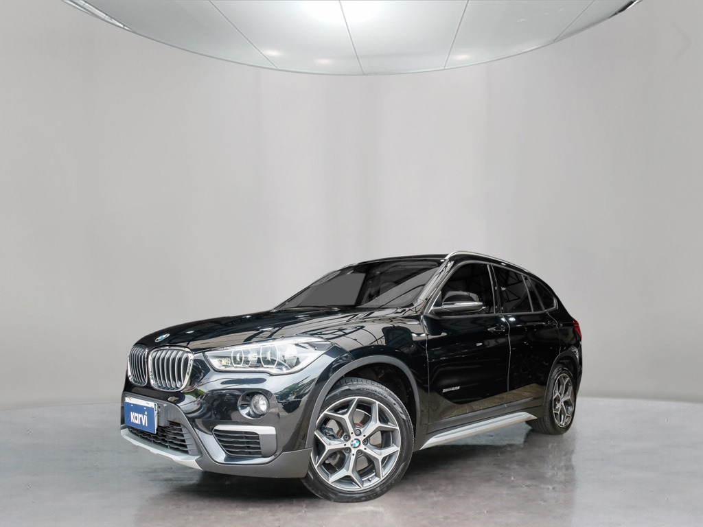 Carros seminovos BMW X1 2.0 16V TURBO ACTIVEFLEX SDRIVE20I 4P AUTOMATICO