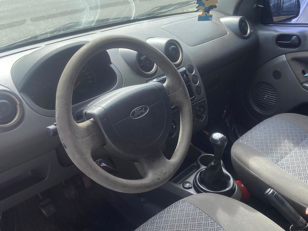 FORD FIESTA 1.0 MPI SEDAN 8V FLEX 4P MANUAL FORD FIESTA 1.0 MPI SEDAN 8V FLEX 4P MANUAL