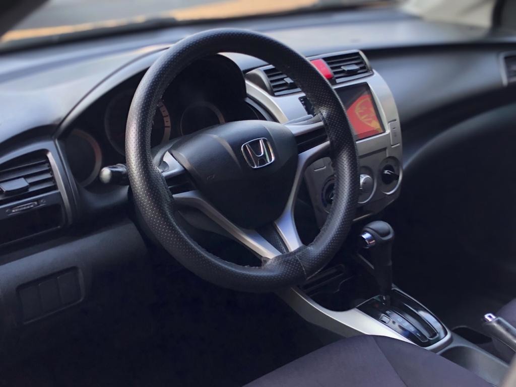 HONDA CITY 1.5 LX 16V FLEX 4P AUTOMATICO HONDA CITY 1.5 LX 16V FLEX 4P AUTOMATICO