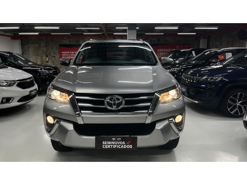 TOYOTA HILUX SW4 2.7 SRV 7 LUGARES 4X2 16V FLEX 4P AUTOMATICO