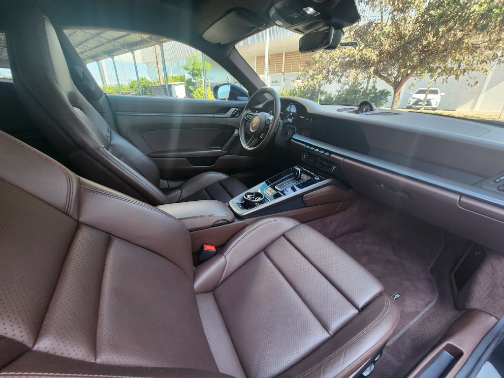 porsche 911 3.0 24V H6 GASOLINA CARRERA PDK 2021