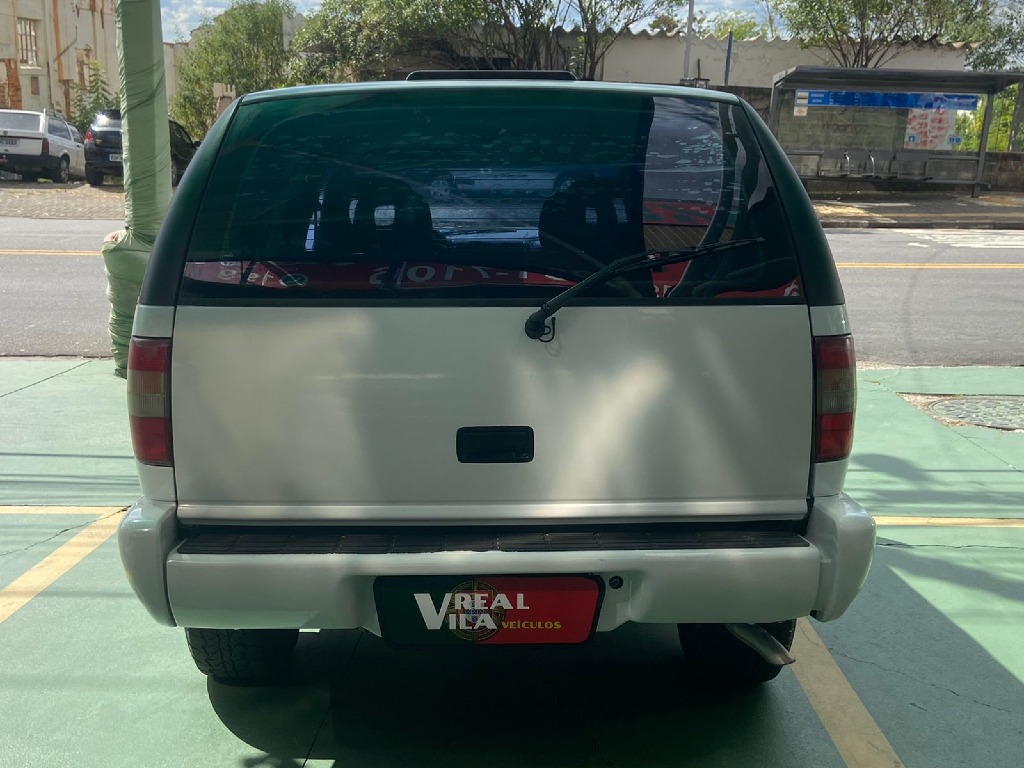 CHEVROLET BLAZER 2.2 MPFI DLX 4X2 8V GASOLINA 4P MANUAL CHEVROLET BLAZER 2.2 MPFI DLX 4X2 8V GASOLINA 4P MANUAL
