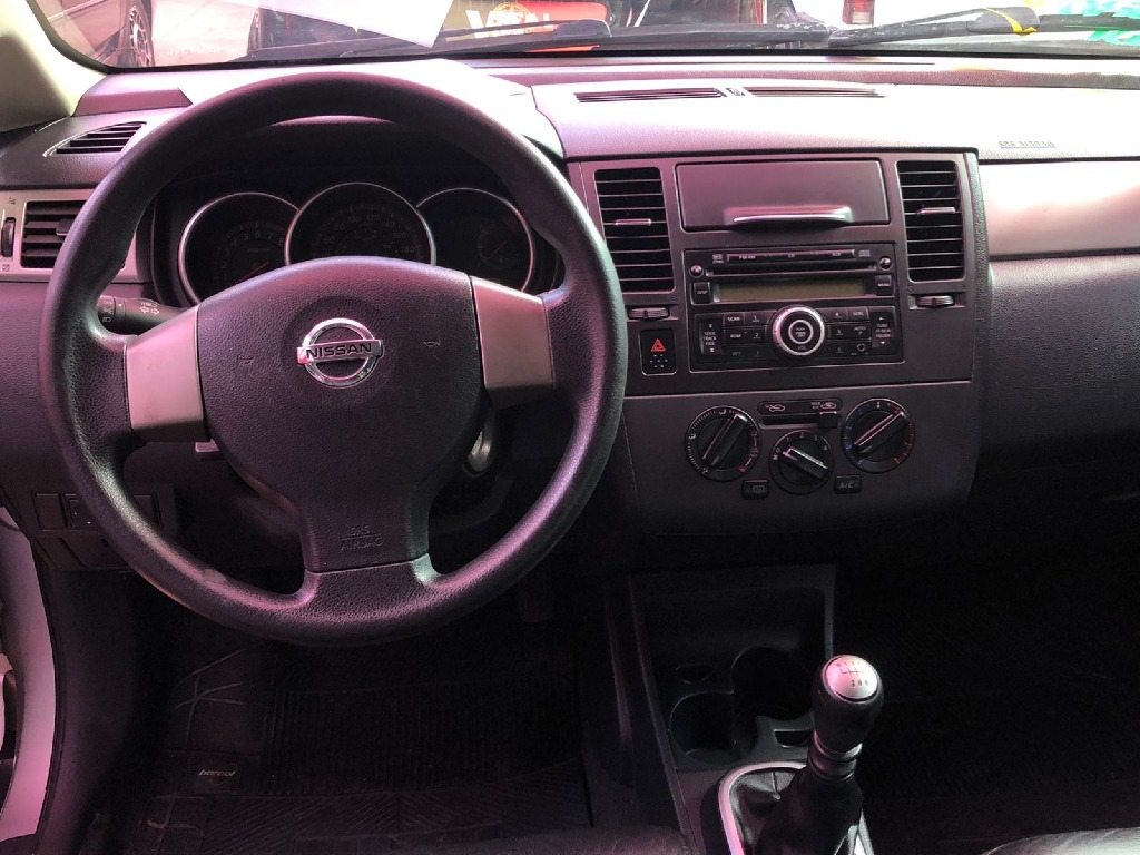 NISSAN TIIDA 1.8 S 16V FLEX 4P MANUAL NISSAN TIIDA 1.8 S 16V FLEX 4P MANUAL