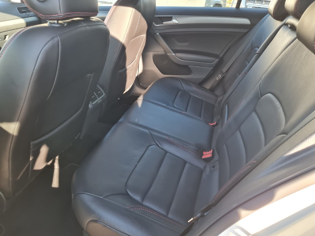 VOLKSWAGEN GOLF 1.6 MSI COMFORTLINE 16V TOTAL FLEX 4P MANUAL VOLKSWAGEN GOLF 1.6 MSI COMFORTLINE 16V TOTAL FLEX 4P MANUAL