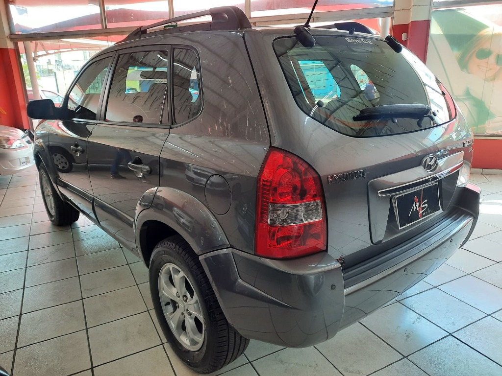 HYUNDAI TUCSON 2.0 MPFI GLS 16V 143CV 2WD FLEX 4P AUTOMATICO HYUNDAI TUCSON 2.0 MPFI GLS 16V 143CV 2WD FLEX 4P AUTOMATICO