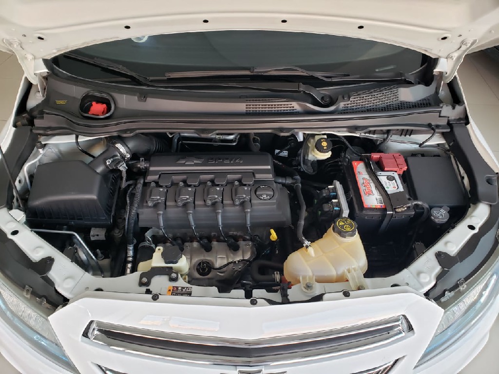 CHEVROLET ONIX 1.4 MPFI LT 8V FLEX 4P MANUAL CHEVROLET ONIX 1.4 MPFI LT 8V FLEX 4P MANUAL