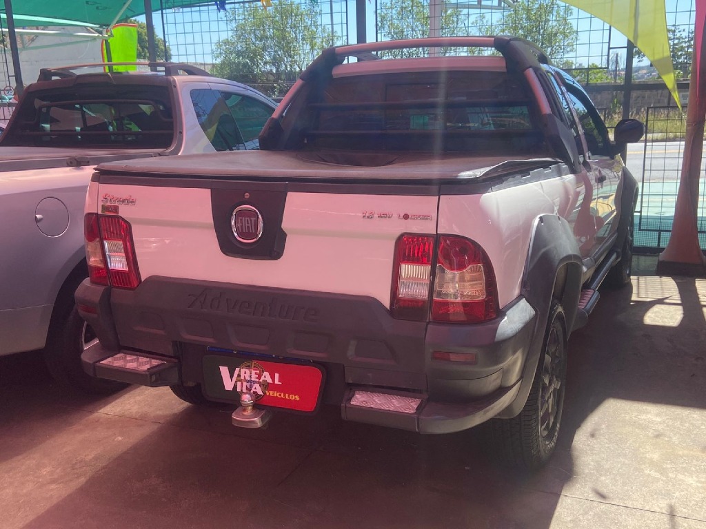 FIAT STRADA 1.8 MPI ADVENTURE CE 16V FLEX 2P MANUAL FIAT STRADA 1.8 MPI ADVENTURE CE 16V FLEX 2P MANUAL