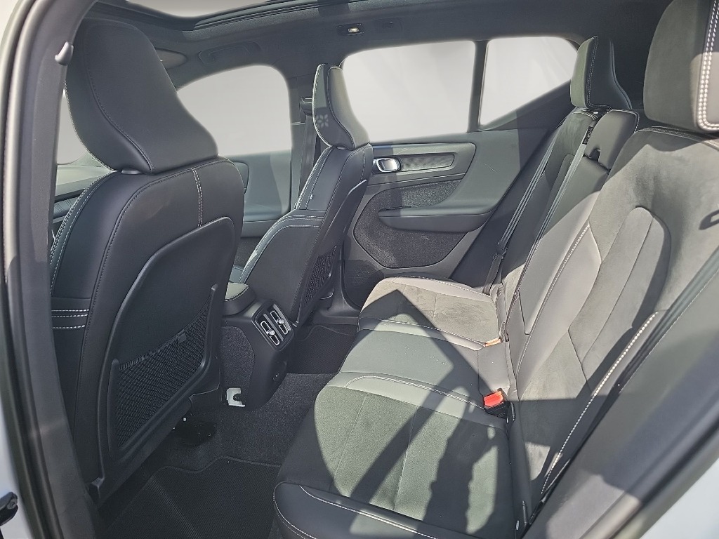volvo XC40 P6 RECHARGE ELECTRIC PLUS AWD 2023