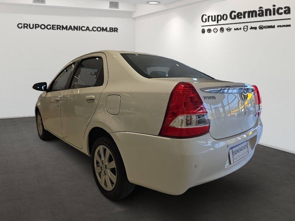 toyota ETIOS 1.5 XLS SEDAN 16V FLEX 4P MANUAL 2017