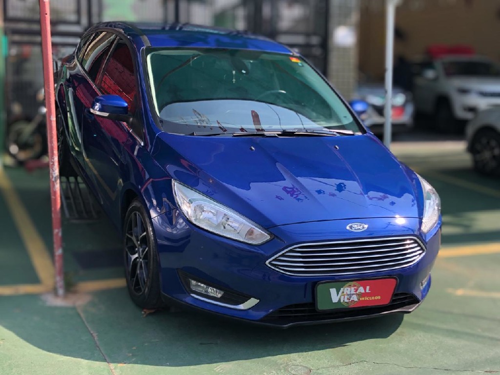 FORD FOCUS 2.0 TITANIUM 16V FLEX 4P POWERSHIFT FORD FOCUS 2.0 TITANIUM 16V FLEX 4P POWERSHIFT