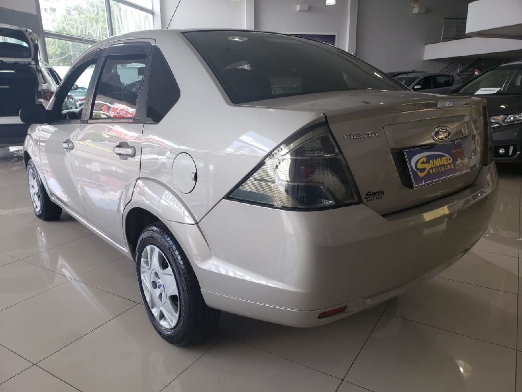 FORD FIESTA 1.6 MPI CLASS SEDAN 8V FLEX 4P MANUAL FORD FIESTA 1.6 MPI CLASS SEDAN 8V FLEX 4P MANUAL