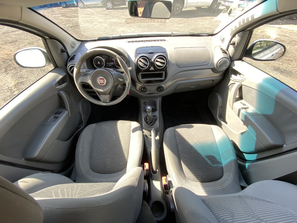 FIAT PALIO 1.0 MPI ATTRACTIVE 8V FLEX 4P MANUAL FIAT PALIO 1.0 MPI ATTRACTIVE 8V FLEX 4P MANUAL