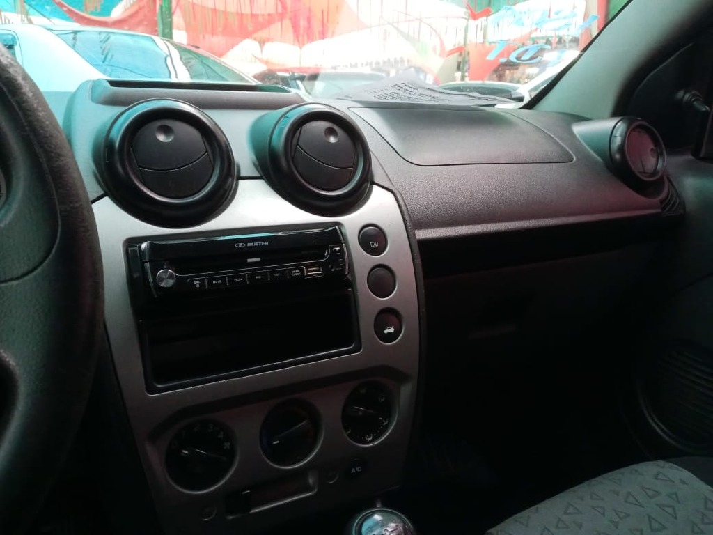 FORD FIESTA 1.6 MPI CLASS SEDAN 8V FLEX 4P MANUAL FORD FIESTA 1.6 MPI CLASS SEDAN 8V FLEX 4P MANUAL