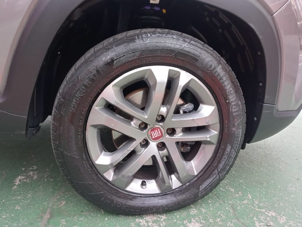 FIAT TORO 2.4 16V MULTIAIR FLEX VOLCANO AT9 FIAT TORO 2.4 16V MULTIAIR FLEX VOLCANO AT9