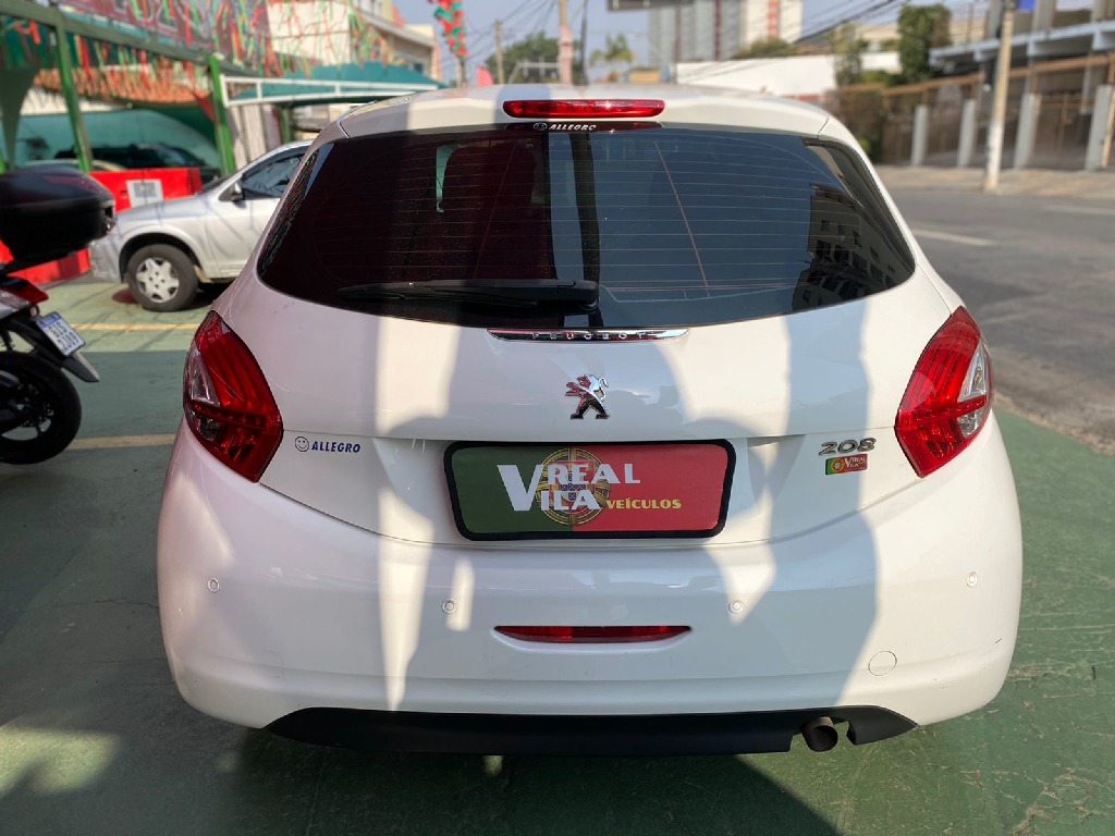 PEUGEOT 208 1.5 ALLURE 8V FLEX 4P MANUAL PEUGEOT 208 1.5 ALLURE 8V FLEX 4P MANUAL