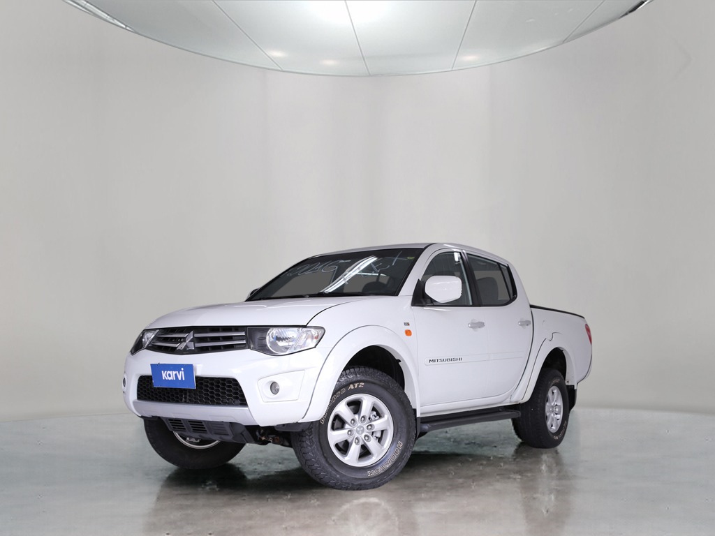 Carros seminovos MITSUBISHI L200 TRITON 2.4 HLS 4X2 CD 16V FLEX 4P MANUAL