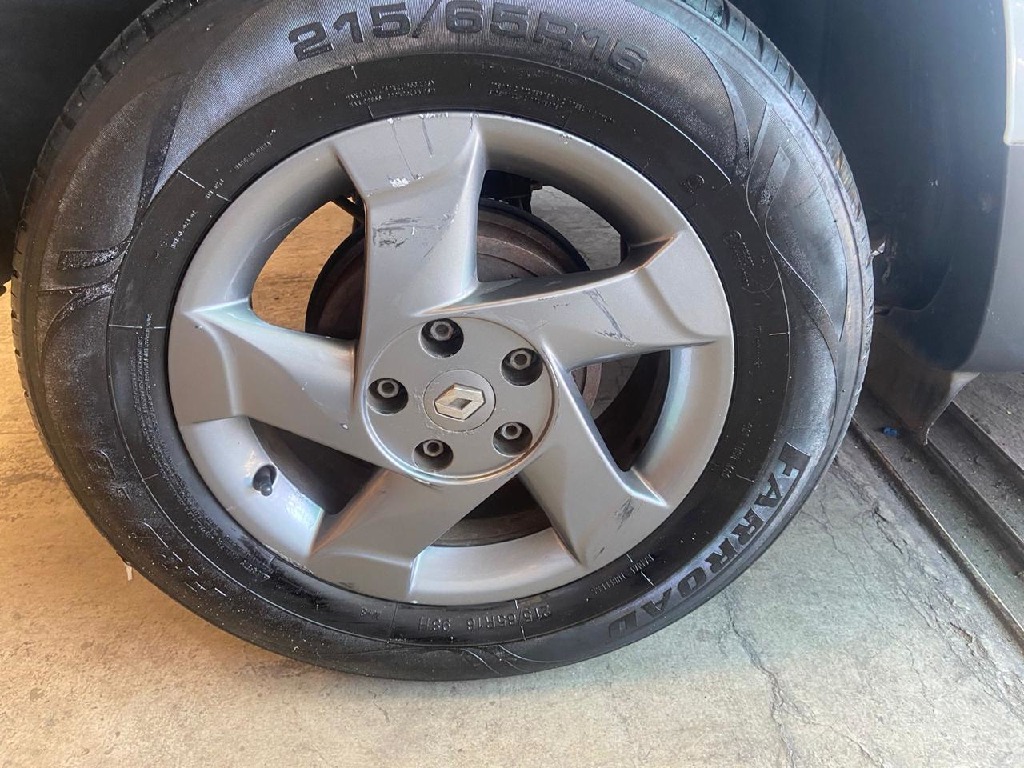 RENAULT DUSTER 2.0 DYNAMIQUE 4X4 16V FLEX 4P MANUAL RENAULT DUSTER 2.0 DYNAMIQUE 4X4 16V FLEX 4P MANUAL