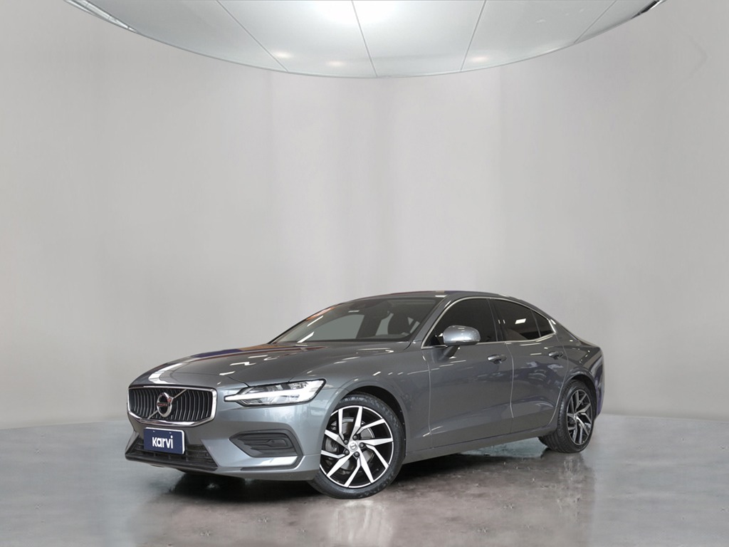 Carros seminovos VOLVO S 60 2.0 T4 MOMENTUM GASOLINA 4P AUTOMÁTICO