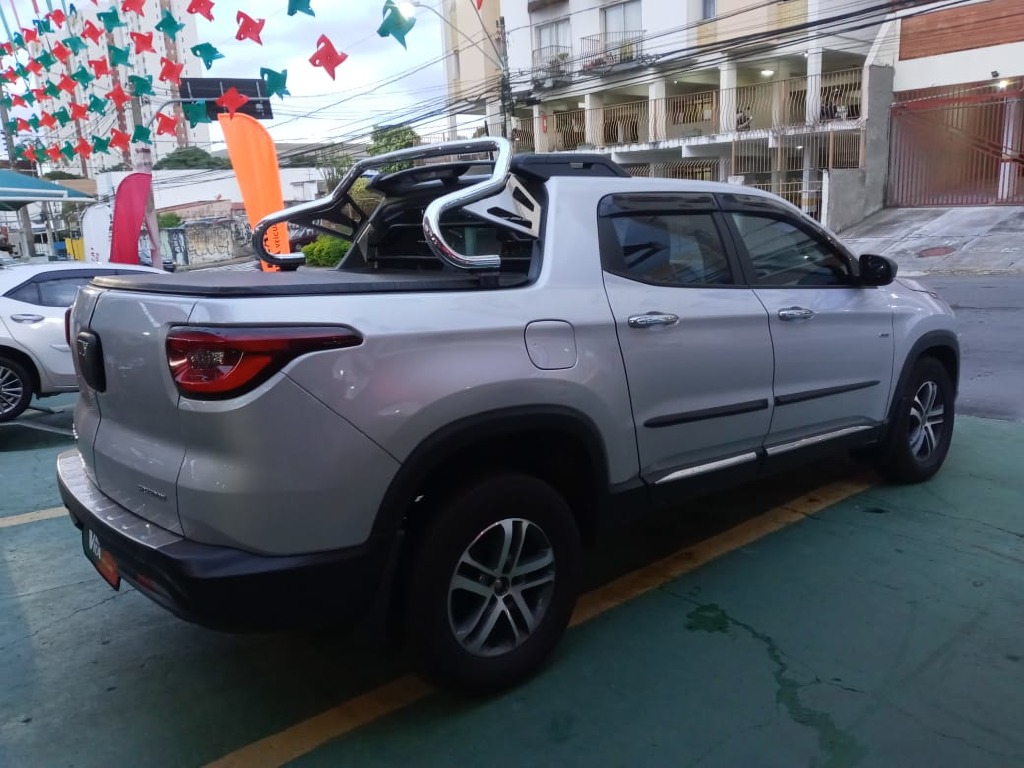 FIAT TORO 2.0 16V TURBO DIESEL FREEDOM 4WD MANUAL FIAT TORO 2.0 16V TURBO DIESEL FREEDOM 4WD MANUAL