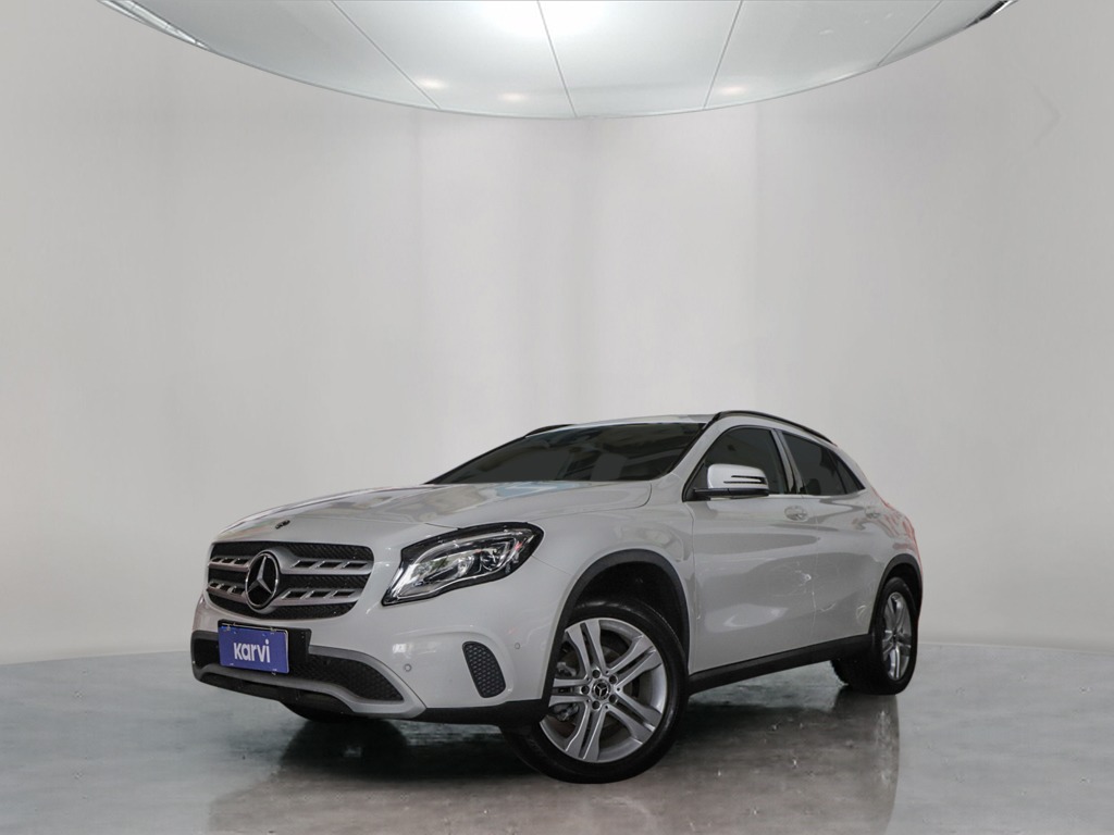 Seminovos certificados MERCEDES-BENZ GLA 200 1.6 CGI FLEX STYLE 7G-DCT