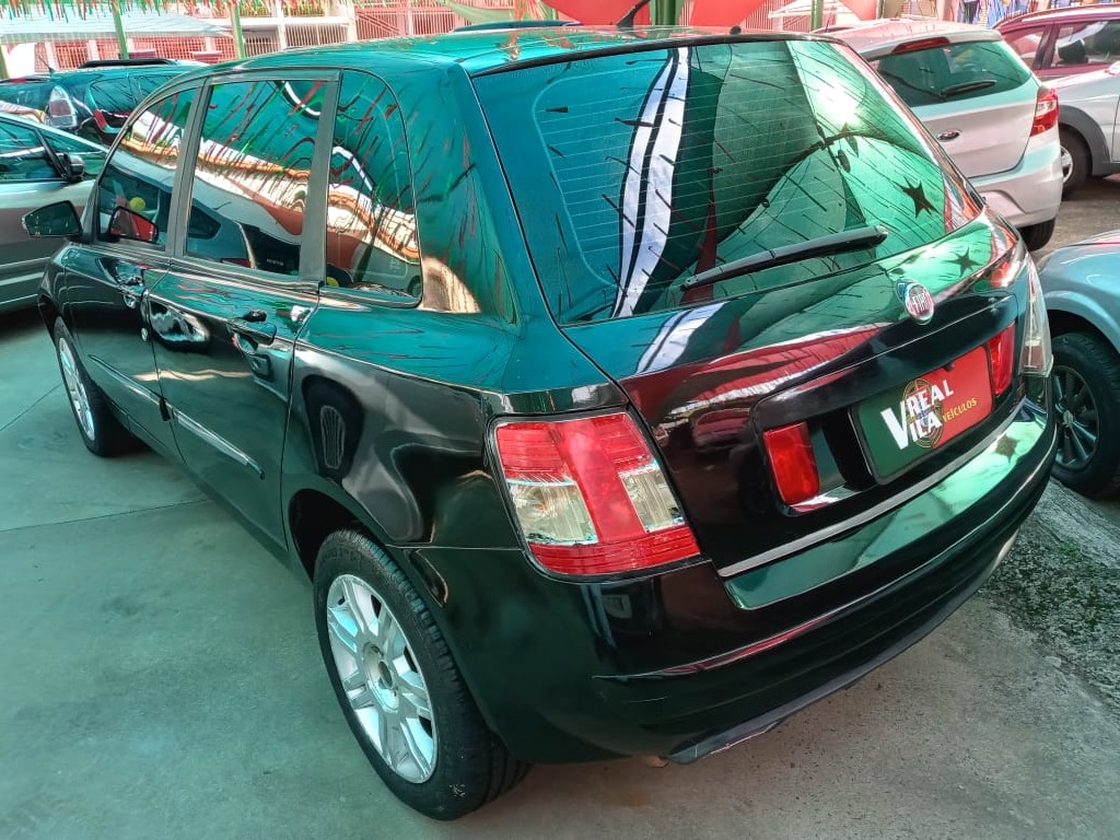 FIAT STILO 1.8 MPI 8V FLEX 4P AUTOMATIZADO FIAT STILO 1.8 MPI 8V FLEX 4P AUTOMATIZADO