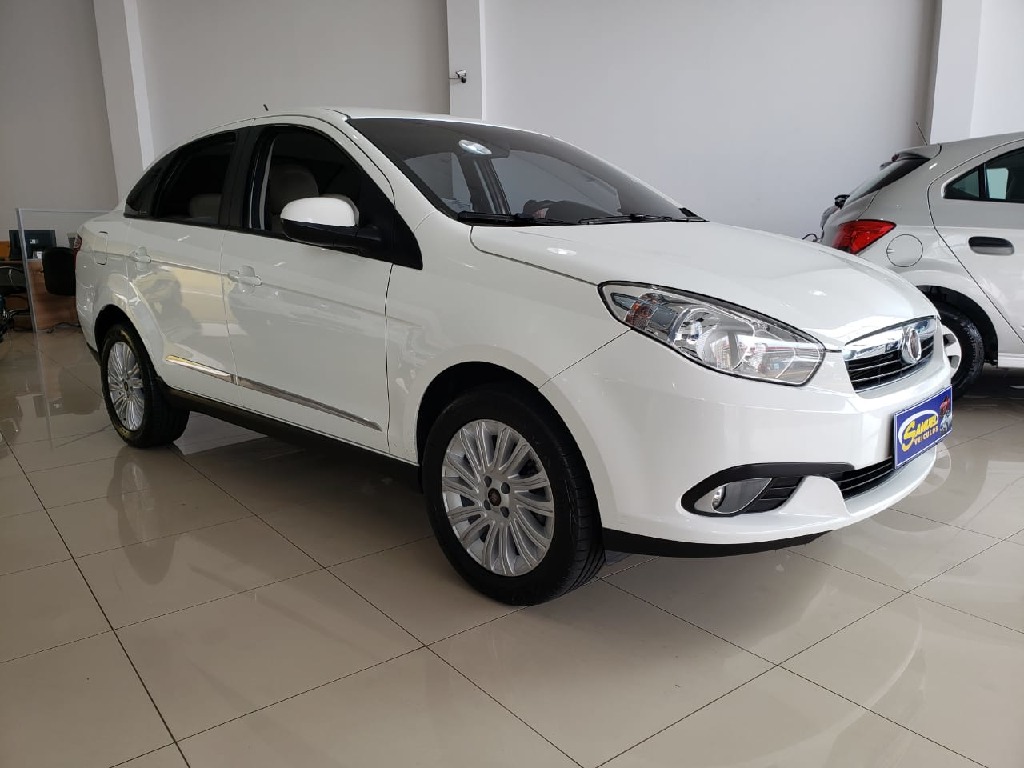 FIAT GRAND SIENA 1.6 MPI ESSENCE 16V FLEX 4P MANUAL FIAT GRAND SIENA 1.6 MPI ESSENCE 16V FLEX 4P MANUAL