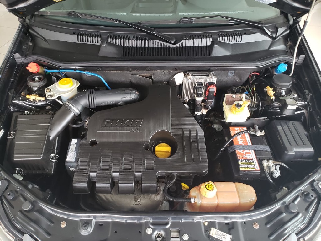 FIAT PALIO 1.8 MPI ADVENTURE LOCKER WEEKEND 16V FLEX 4P MANUAL FIAT PALIO 1.8 MPI ADVENTURE LOCKER WEEKEND 16V FLEX 4P MANUAL